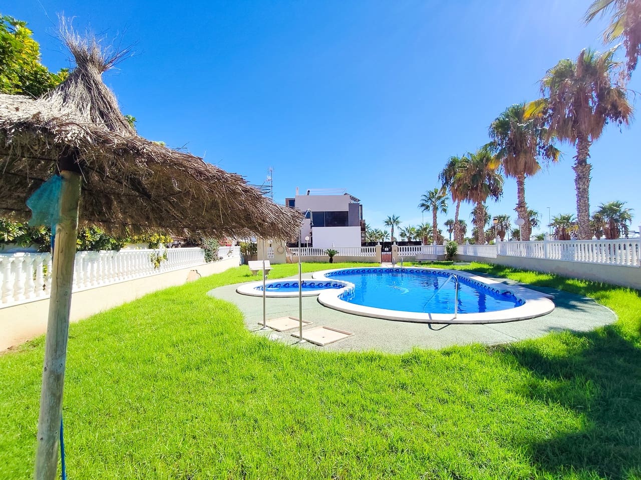 2 sypialnia Apartament na sprzedaż w Cabo Roig z basenem garażem - 215 000 € (Ref: 10080185)
