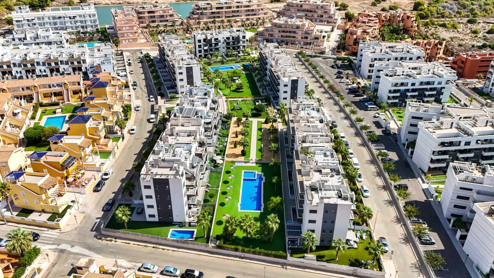 2 bedroom Apartment for sale in Orihuela Costa with pool garage - € 298,000 (Ref: 10080188)