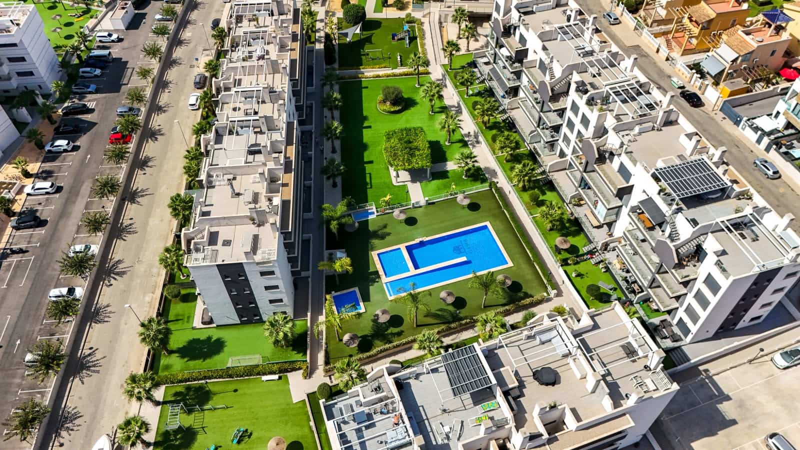 2 bedroom Apartment for sale in Orihuela Costa with pool garage - € 298,000 (Ref: 10080188)