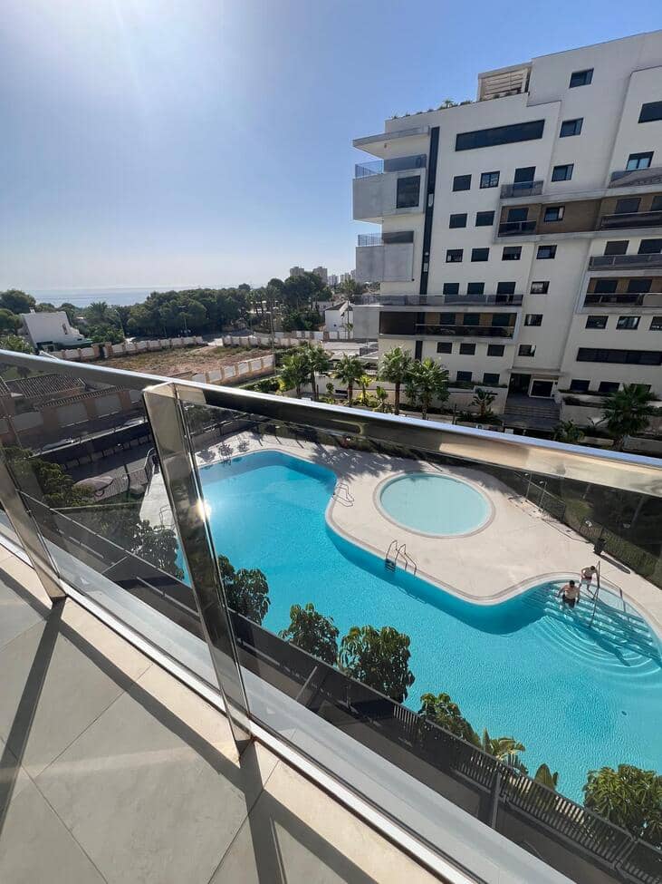 Apartamento de 2 habitaciones en Campoamor en venta con piscina garaje - 325.000 € (Ref: 10088635)