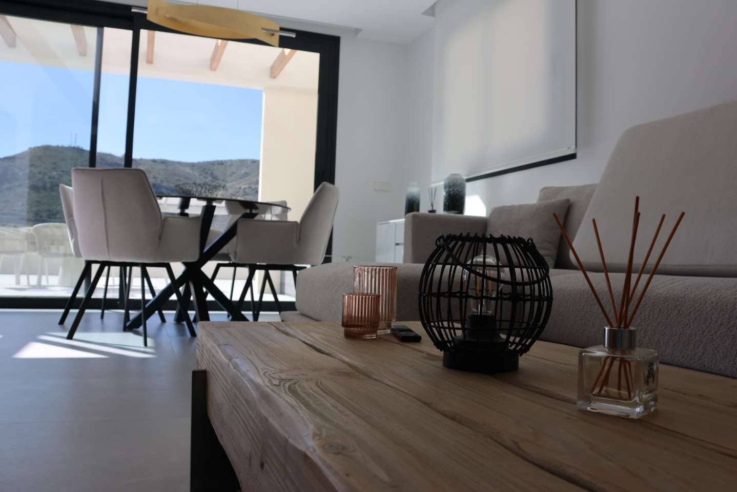 Apartamento de 2 habitaciones en Monforte del Cid en venta con piscina - 495.000 € (Ref: 10090053)