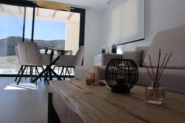 Apartamento de 2 habitaciones en Monforte del Cid en venta con piscina - 495.000 € (Ref: 10090053)