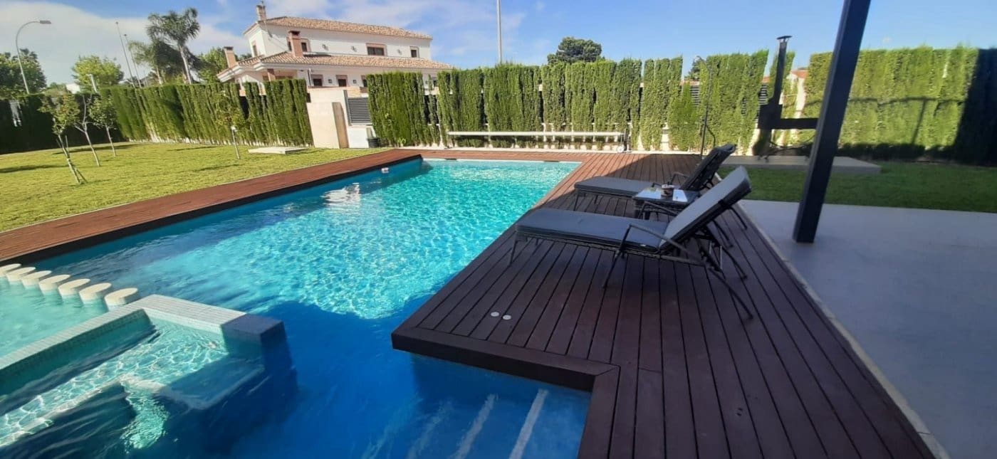 Chalet de 4 habitaciones en La Ribera en venta con piscina - 1.990.000 € (Ref: 10090985)