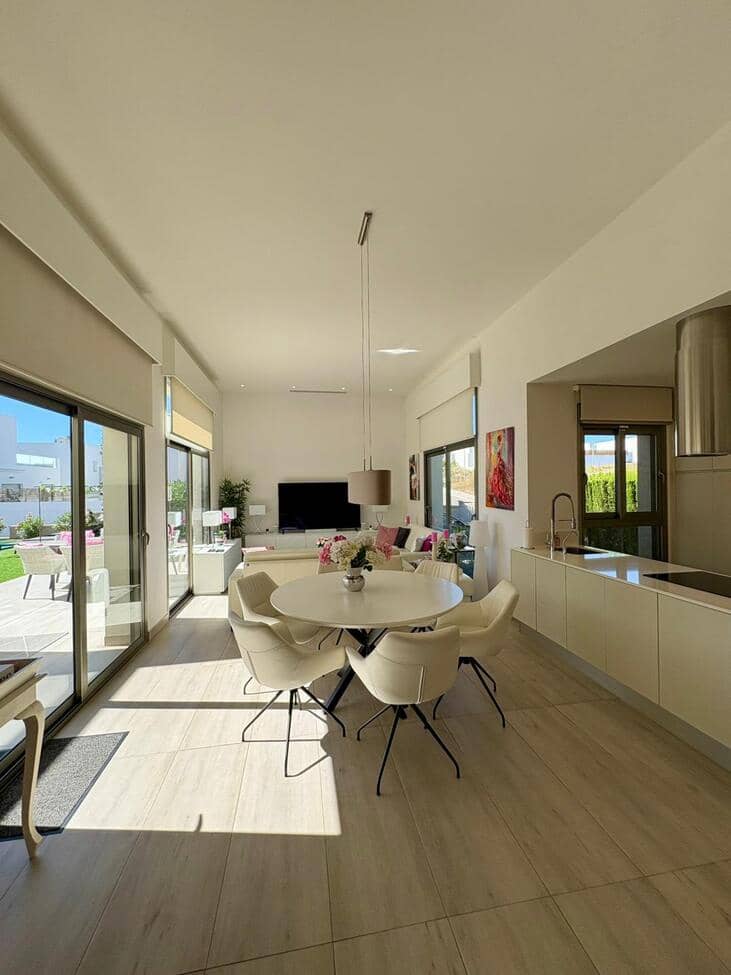 3 makuuhuone Huvila myytävänä paikassa Benijofar mukana uima-altaan - 547 000 € (Ref: 10108642)
