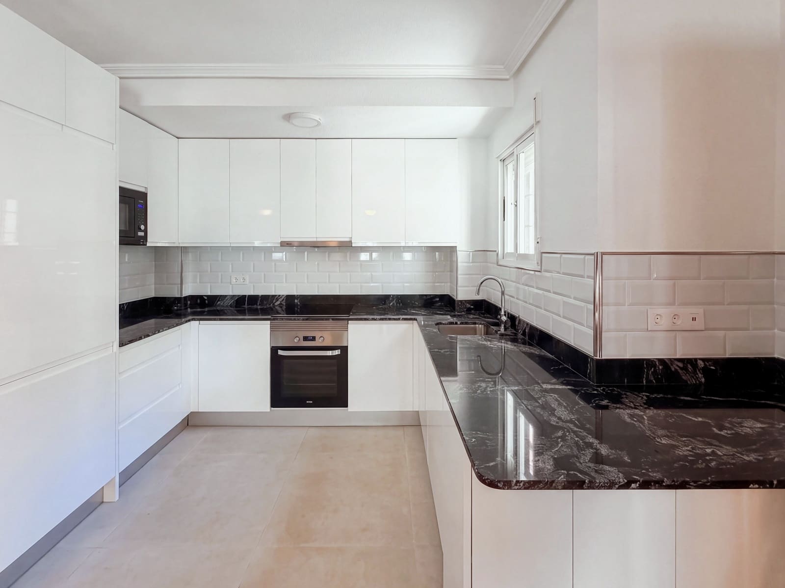 3 quarto Casa em Banda para venda em Orihuela Costa com piscina - 289 000 € (Ref: 10121094)