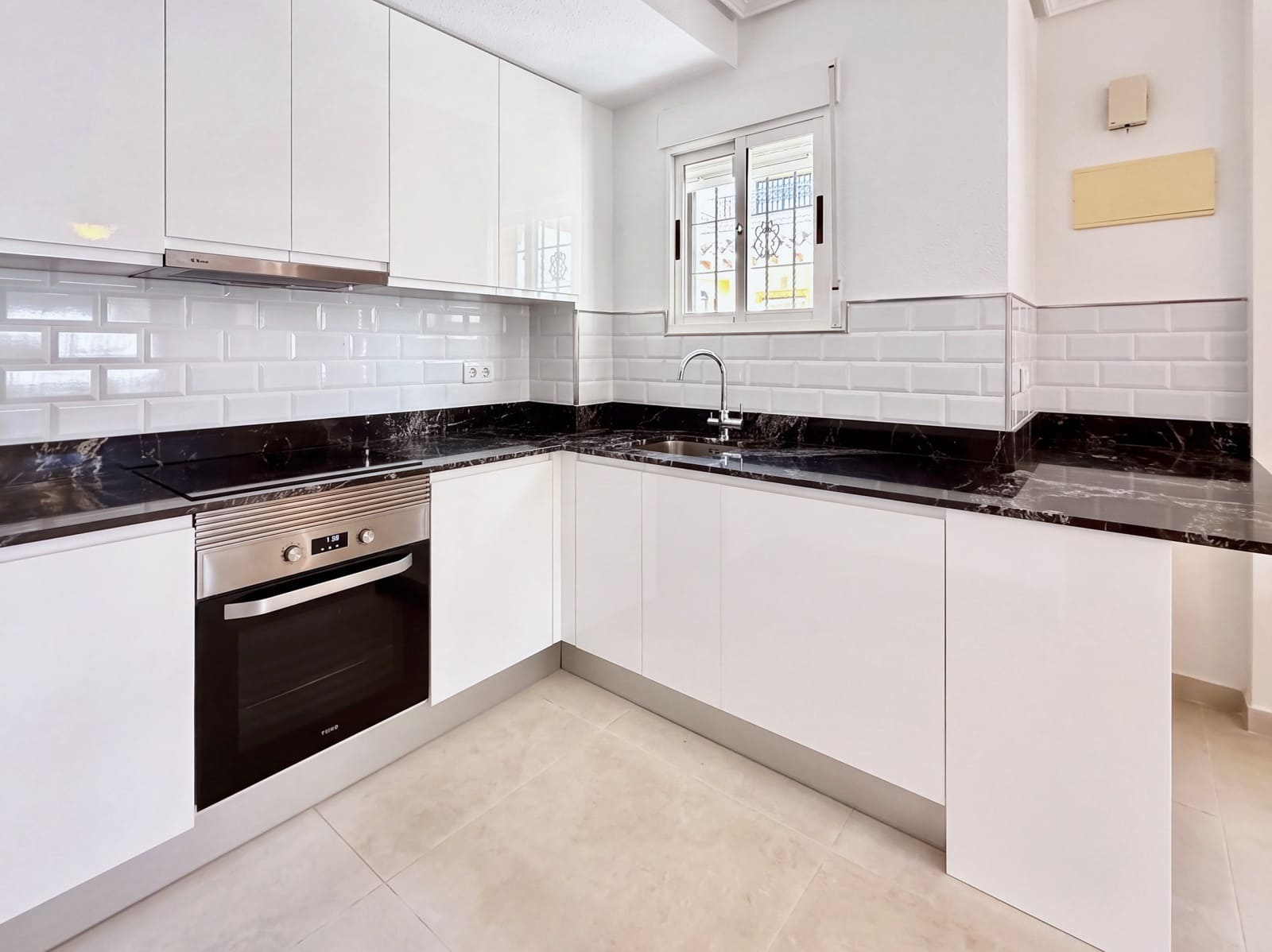 3 quarto Casa em Banda para venda em Orihuela Costa com piscina - 289 000 € (Ref: 10121094)