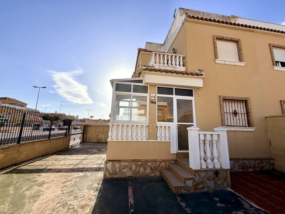3 camera da letto Casa in vendita in Ciudad Quesada con piscina garage - 220.000 € (Rif: 10127420)
