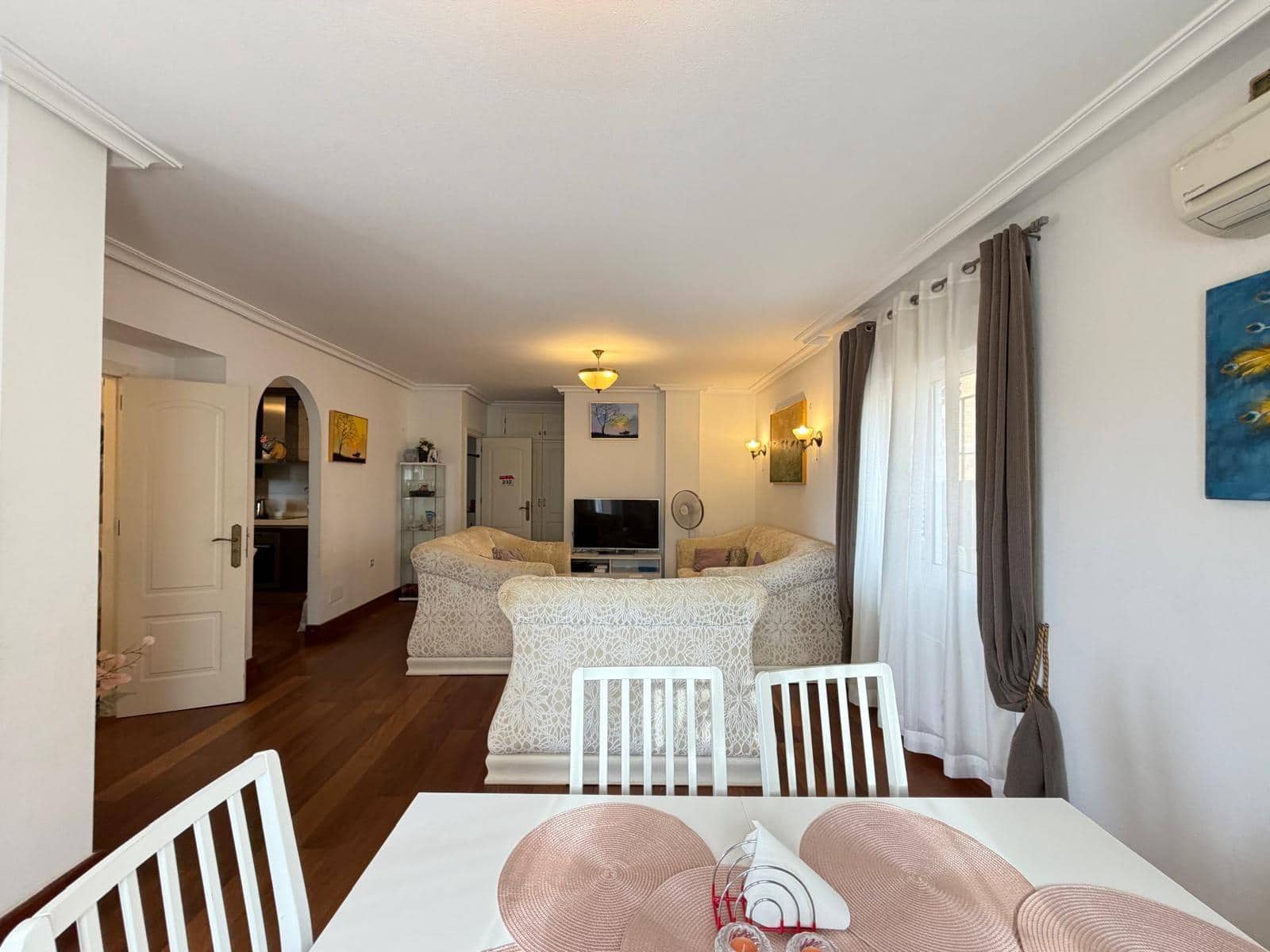 4 sovrum Villa till salu i Orihuela Costa med pool garage - 380 000 € (Ref: 10132956)