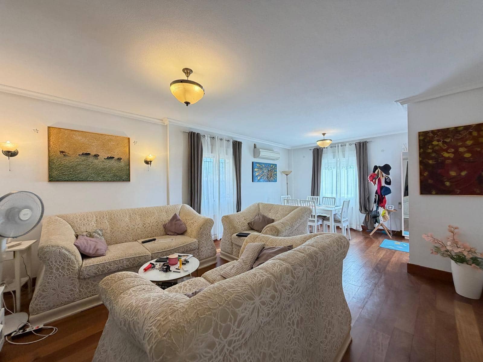 4 sovrum Villa till salu i Orihuela Costa med pool garage - 380 000 € (Ref: 10132956)