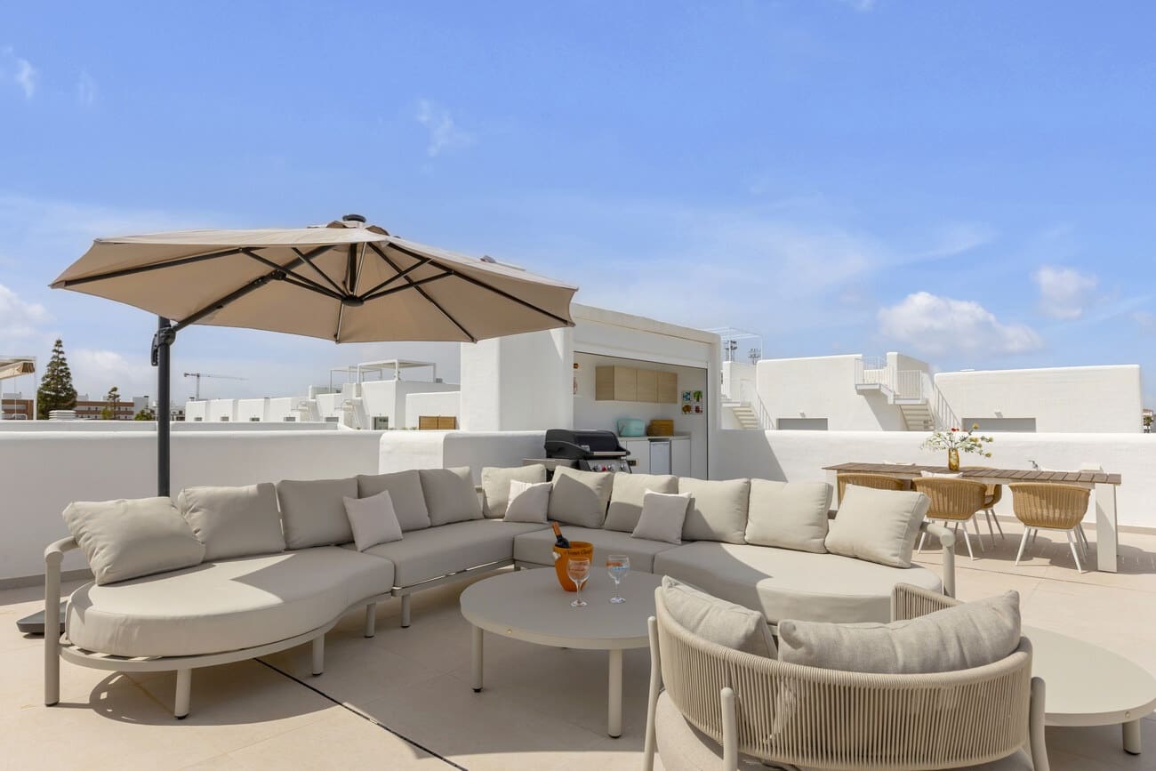 3 soveværelse Villa til salg i Los Alcazares med swimmingpool - € 539.000 (Ref: 10132957)