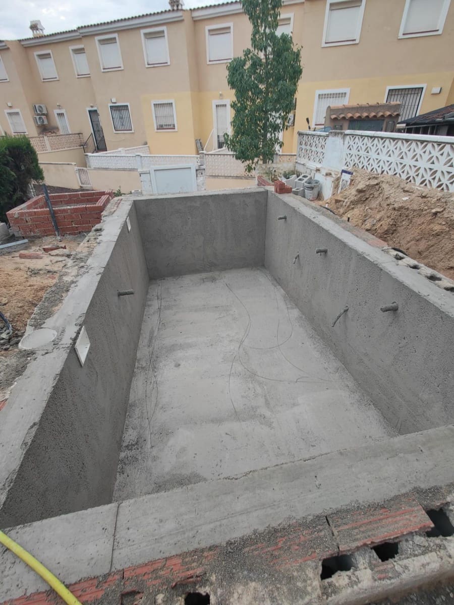 4 makuuhuone Omakotitalo myytävänä paikassa San Miguel de Salinas mukana uima-altaan - 315 000 € (Ref: 10132963)