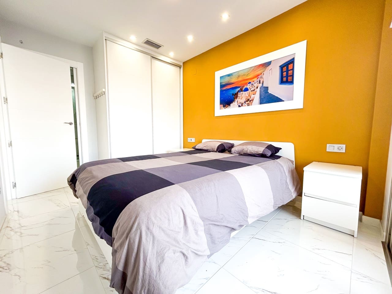 3 bedroom Villa for sale in Villamartin with pool - € 379,995 (Ref: 10138898)