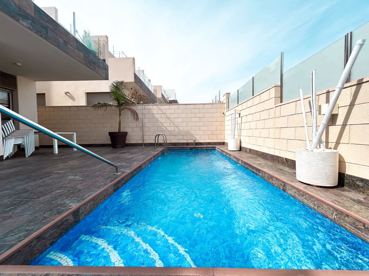 3 bedroom Villa for sale in Villamartin with pool - € 379,995 (Ref: 10138898)