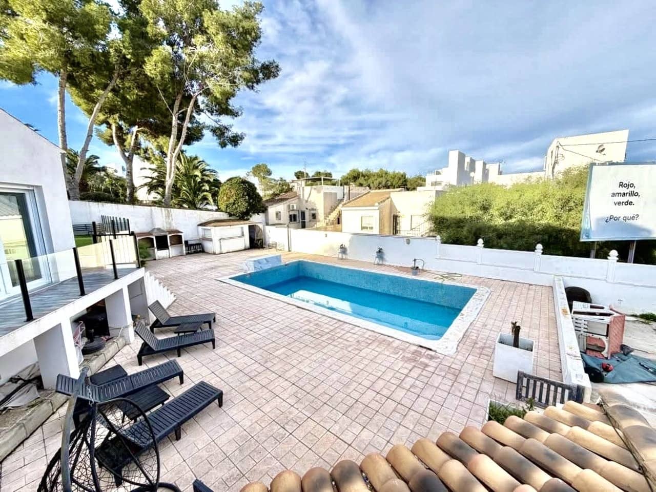 6 sovrum Villa till salu i Villamartin med pool - 695 000 € (Ref: 10141483)