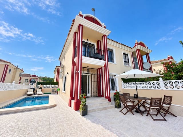 3 soverom Hus til salgs i Dehesa de Campoamor, Orihuela med svømmebasseng garasje - € 345 000 (Ref: 10157029)