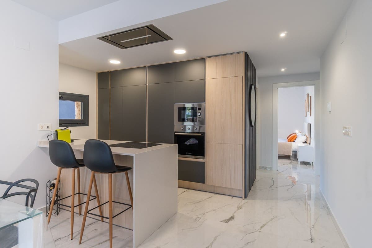 2 soveværelse Lejlighed til salg i Orihuela Costa med swimmingpool garage - € 279.900 (Ref: 10167953)