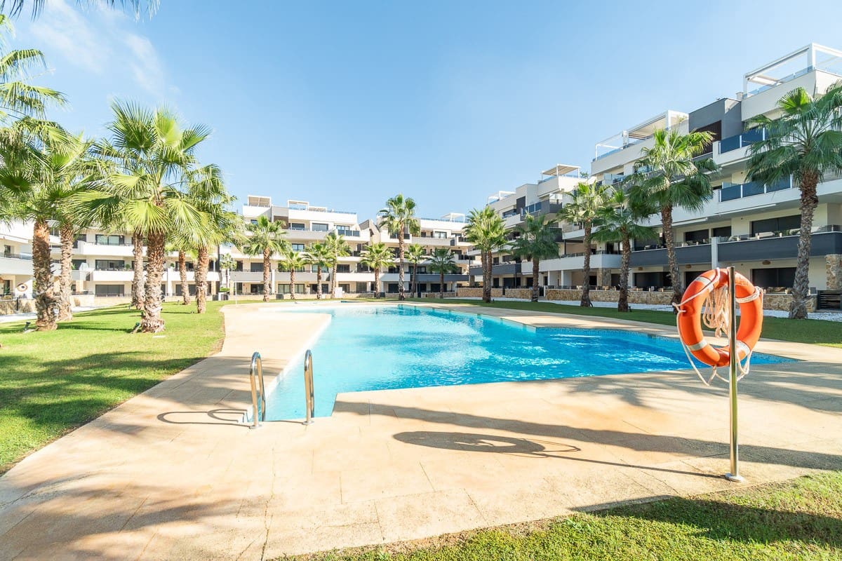 2 soveværelse Lejlighed til salg i Orihuela Costa med swimmingpool garage - € 279.900 (Ref: 10167953)