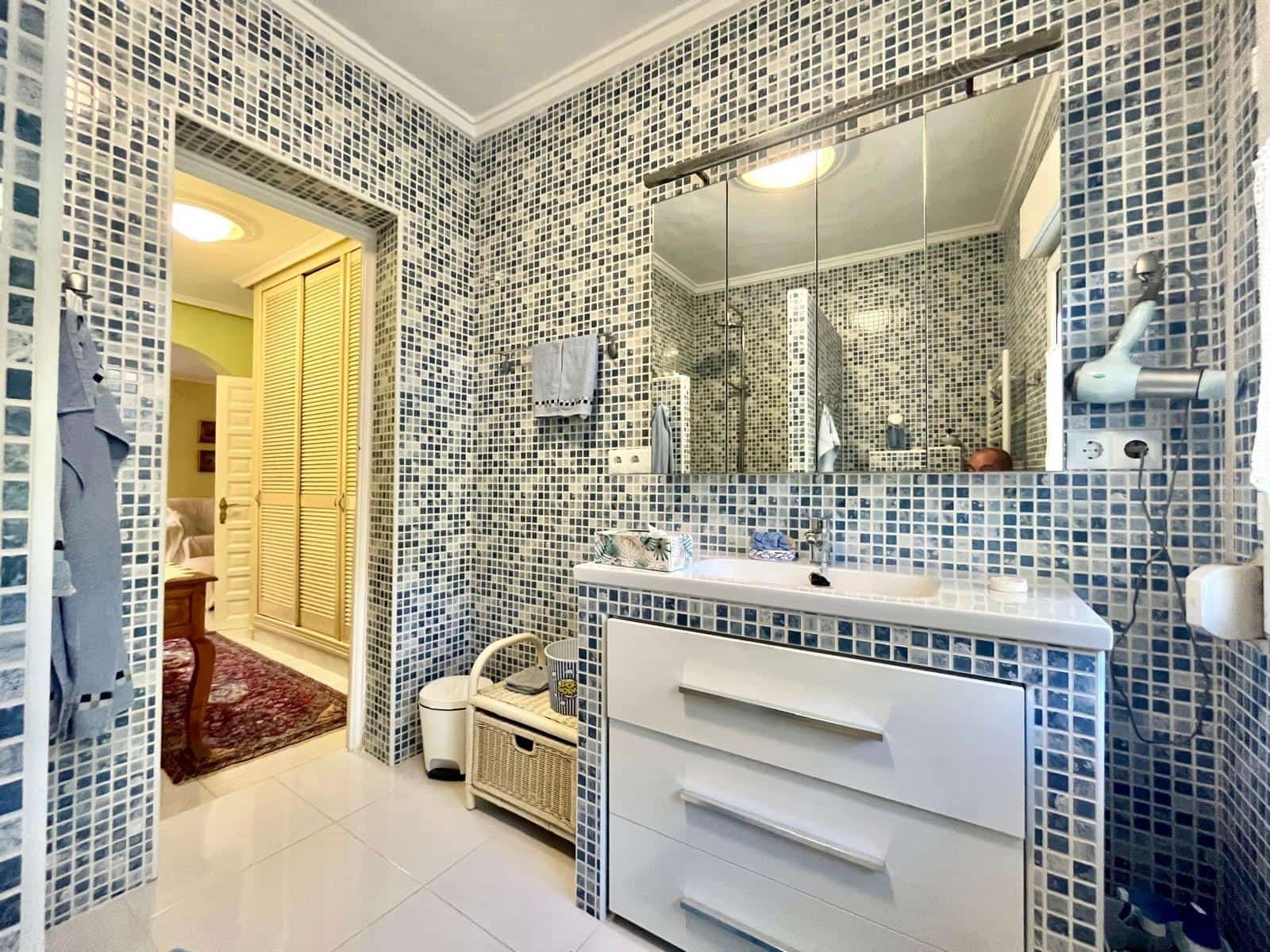 3 bedroom Villa for sale in San Miguel de Salinas with pool - € 350,000 (Ref: 10170377)