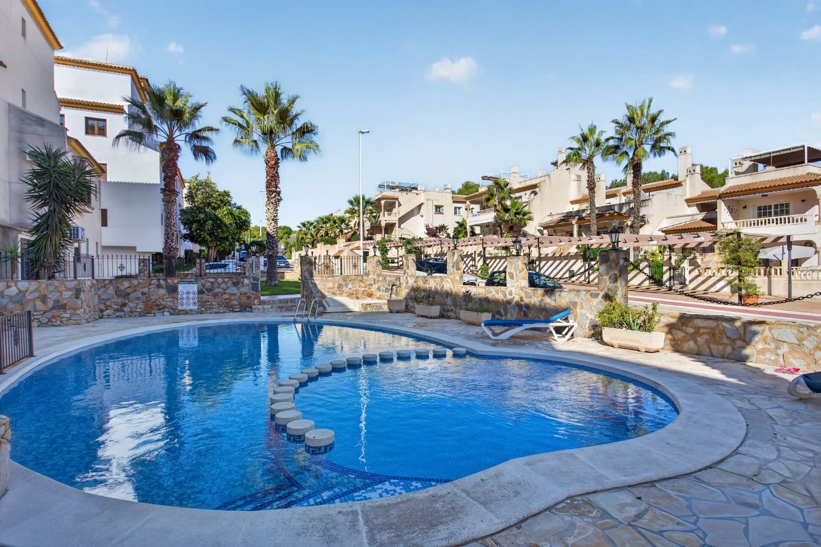 3 soveværelse Lejlighed til salg i Orihuela Costa med swimmingpool garage - € 255.000 (Ref: 10170378)