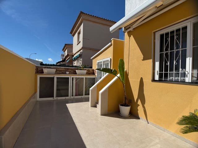 3 sovrum Villa till salu i Lomas de Cabo Roig - Los Dolses, Orihuela - 239 000 € (Ref: 10170382)
