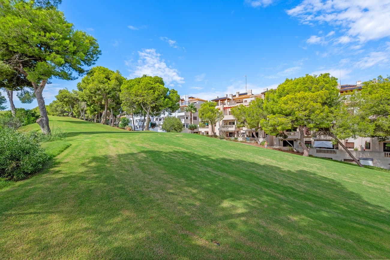3 bedroom Flat for sale in Dehesa de Campoamor with pool garage - € 249,900 (Ref: 10170387)