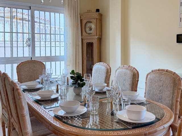4 soveværelse Villa til salg i Lomas de Cabo Roig - Los Dolses, Orihuela med swimmingpool - € 490.000 (Ref: 10173013)