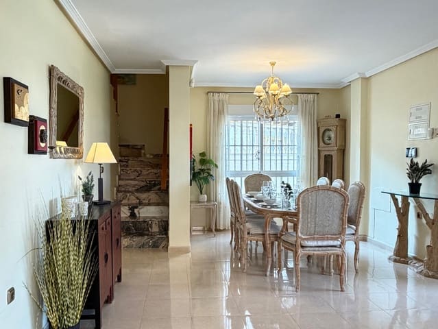 4 soveværelse Villa til salg i Lomas de Cabo Roig - Los Dolses, Orihuela med swimmingpool - € 490.000 (Ref: 10173013)