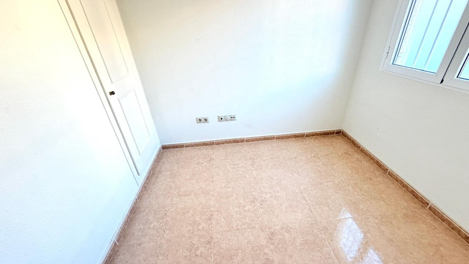 3 soverom Hus til salgs i Ciudad Quesada med svømmebasseng garasje - € 289 000 (Ref: 10174309)