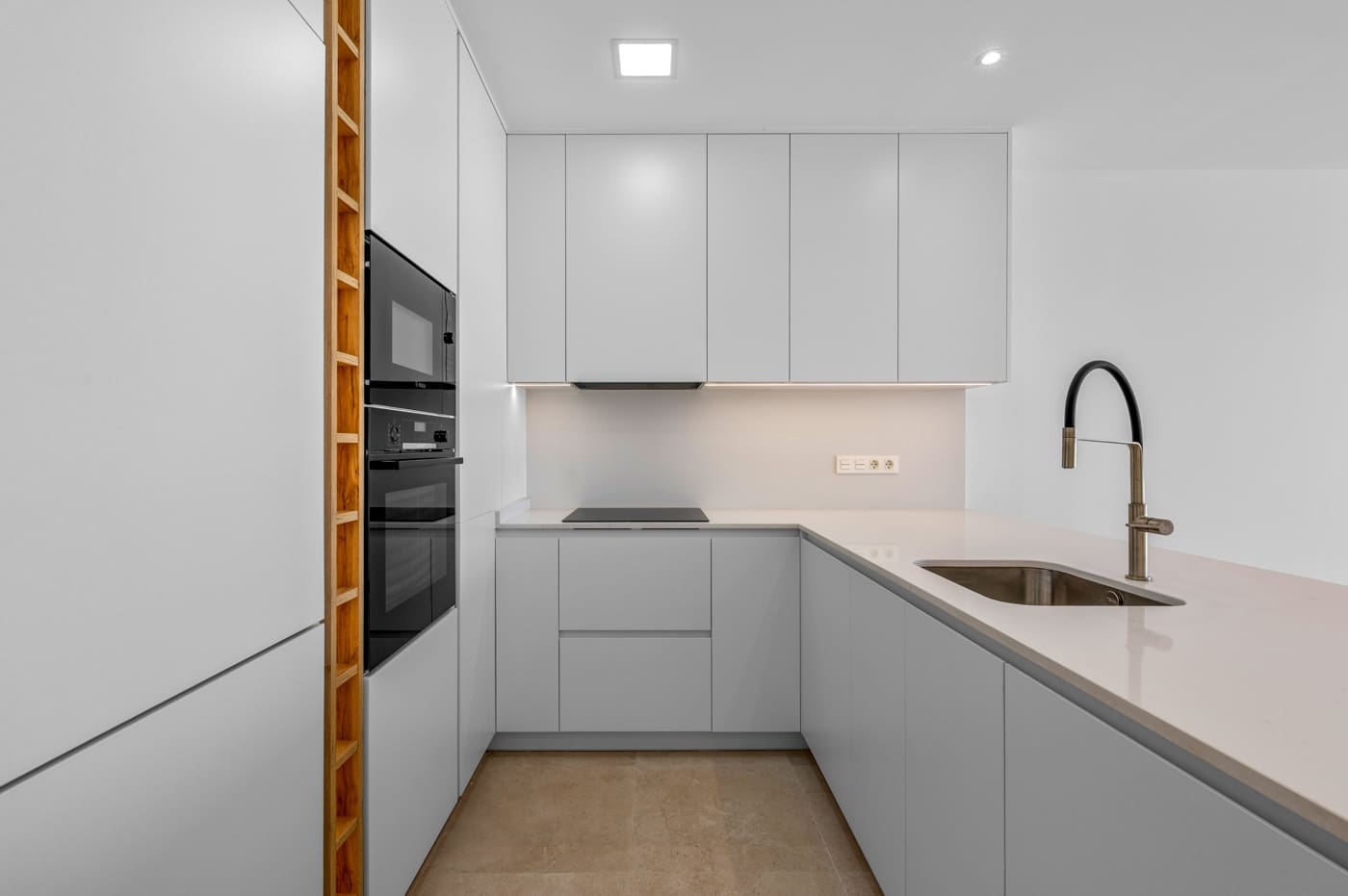 2 soverom Leilighet til salgs i Los Alcazares med svømmebasseng garasje - € 335 000 (Ref: 10182288)