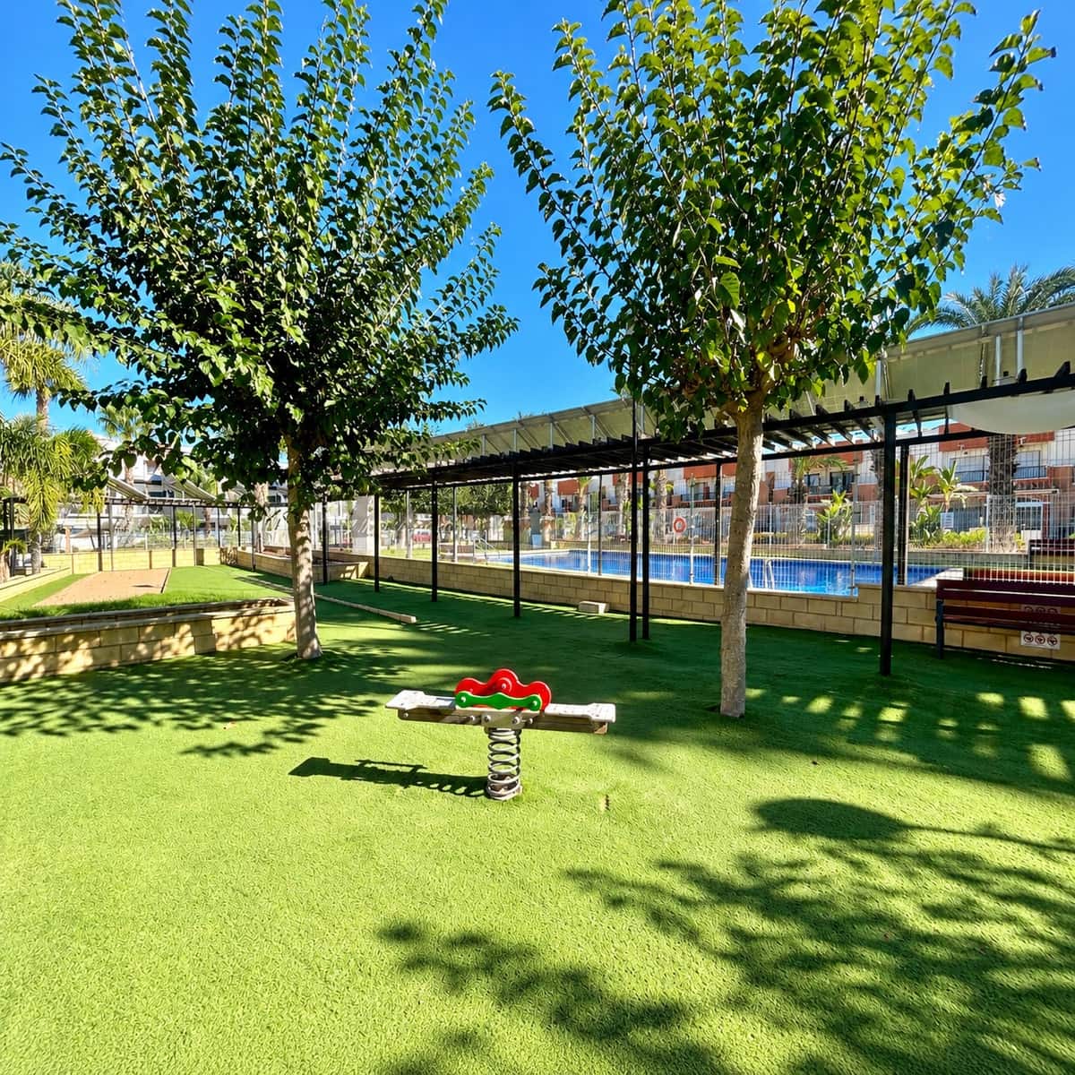 3 soveværelse Villa til salg i Orihuela Costa med swimmingpool garage - € 395.000 (Ref: 10183957)
