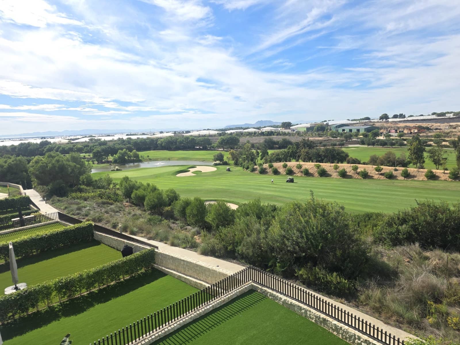 Ático de 2 habitaciones en Pilar de la Horadada en venta con piscina garaje - 346.000 € (Ref: 10183959)