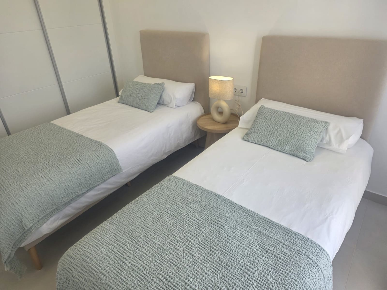 Ático de 2 habitaciones en Pilar de la Horadada en venta con piscina garaje - 346.000 € (Ref: 10183959)