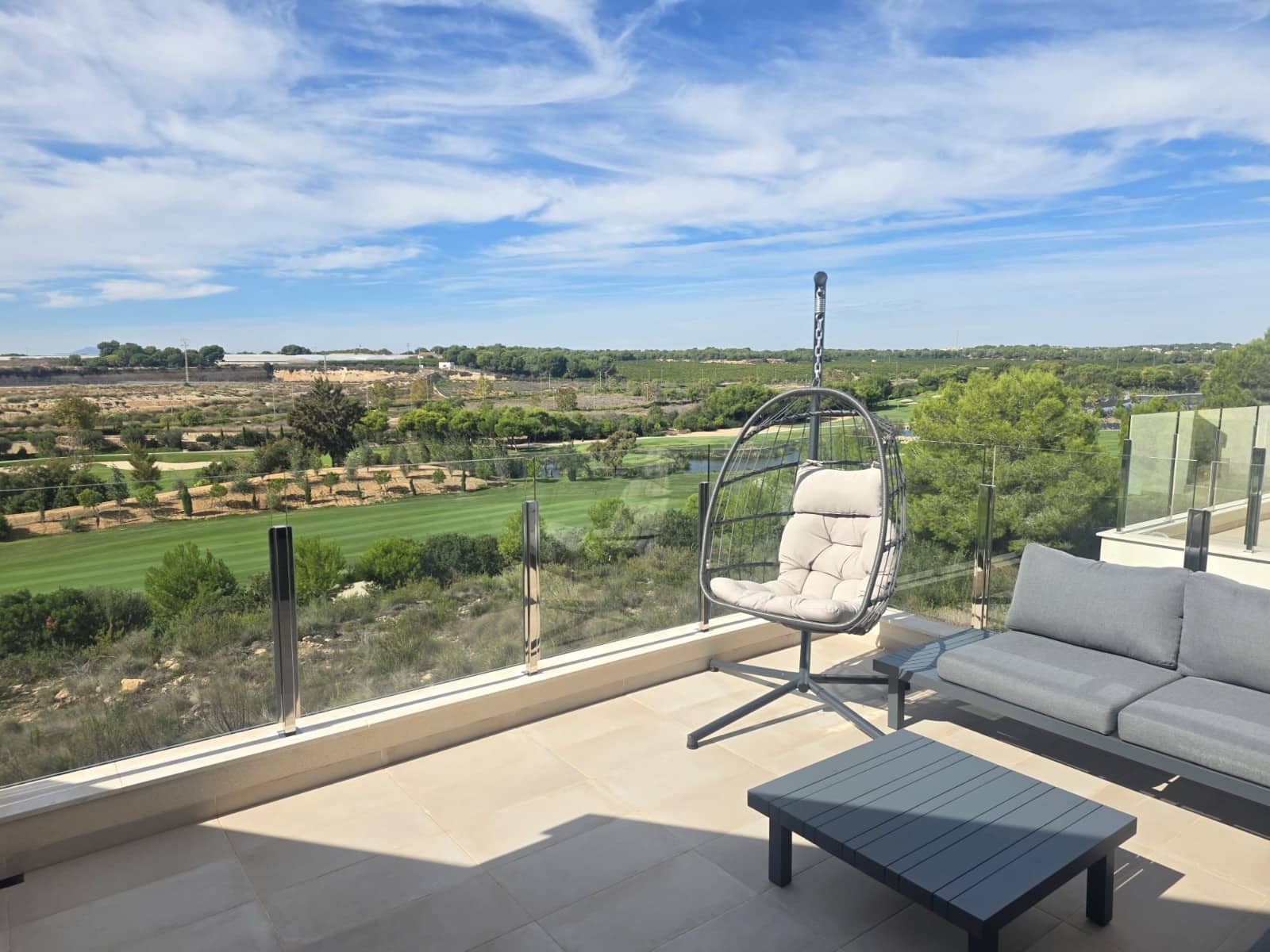 Ático de 2 habitaciones en Pilar de la Horadada en venta con piscina garaje - 346.000 € (Ref: 10183959)