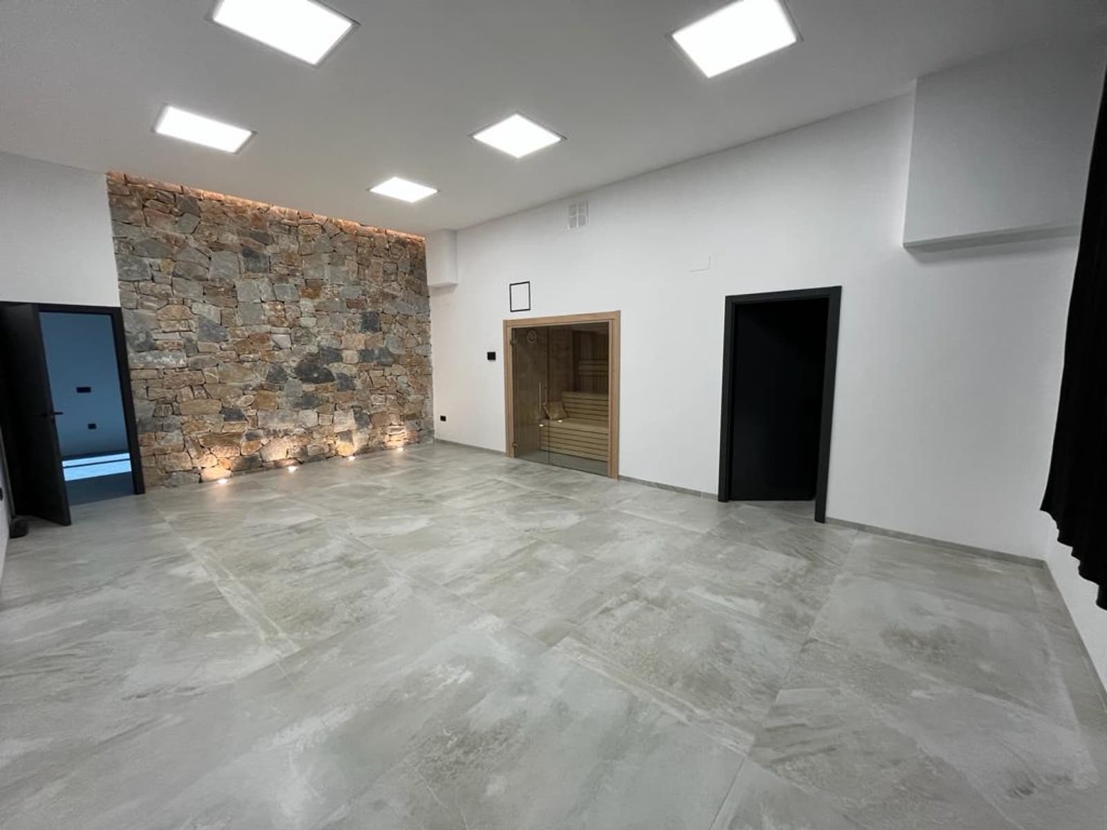 5 bedroom Villa for sale in Rojales with pool - € 950,000 (Ref: 6838008)