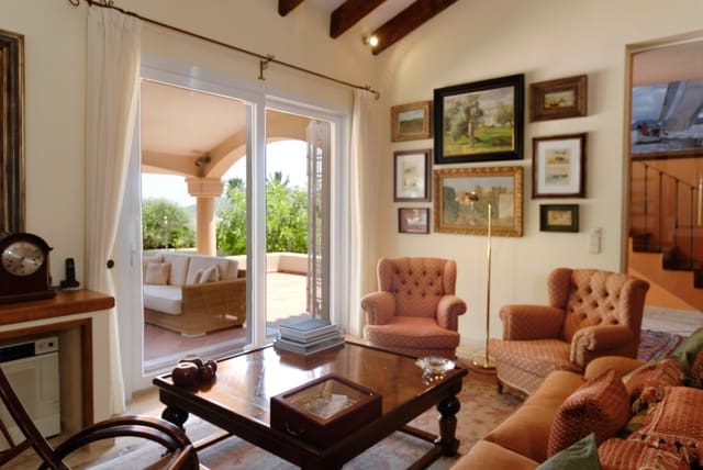 7 slaapkamer Villa te koop in Atamaría, Cartagena met zwembad - € 2.950.000 (Ref: 7263854)