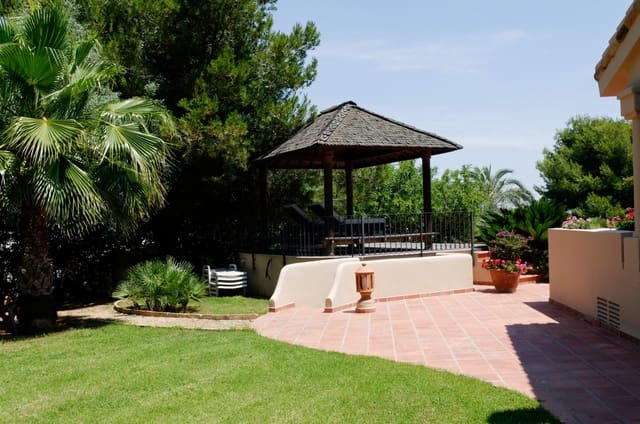 7 slaapkamer Villa te koop in Atamaría, Cartagena met zwembad - € 2.950.000 (Ref: 7263854)