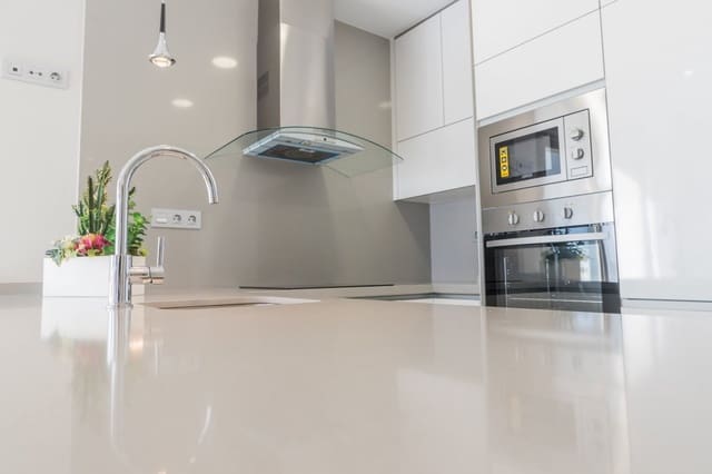 3 chambre Villa/Maison à vendre à Los Almendros (Orihuela Costa), Orihuela avec piscine - 390 000 € (Ref: 7714353)