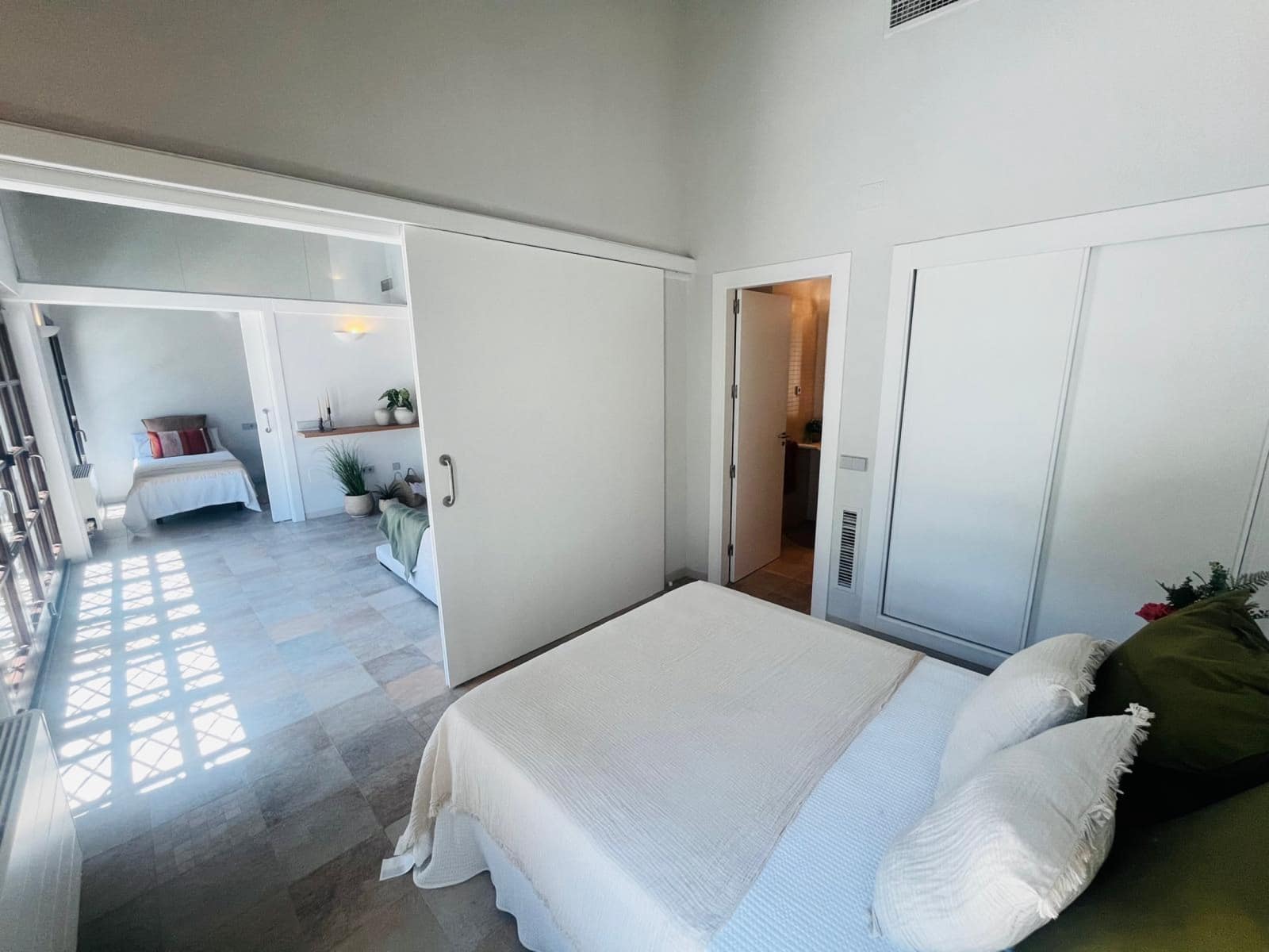 2 makuuhuone Huvila myytävänä paikassa Avileses mukana uima-altaan 
autotalli - 298 000 € (Ref: 8756895)