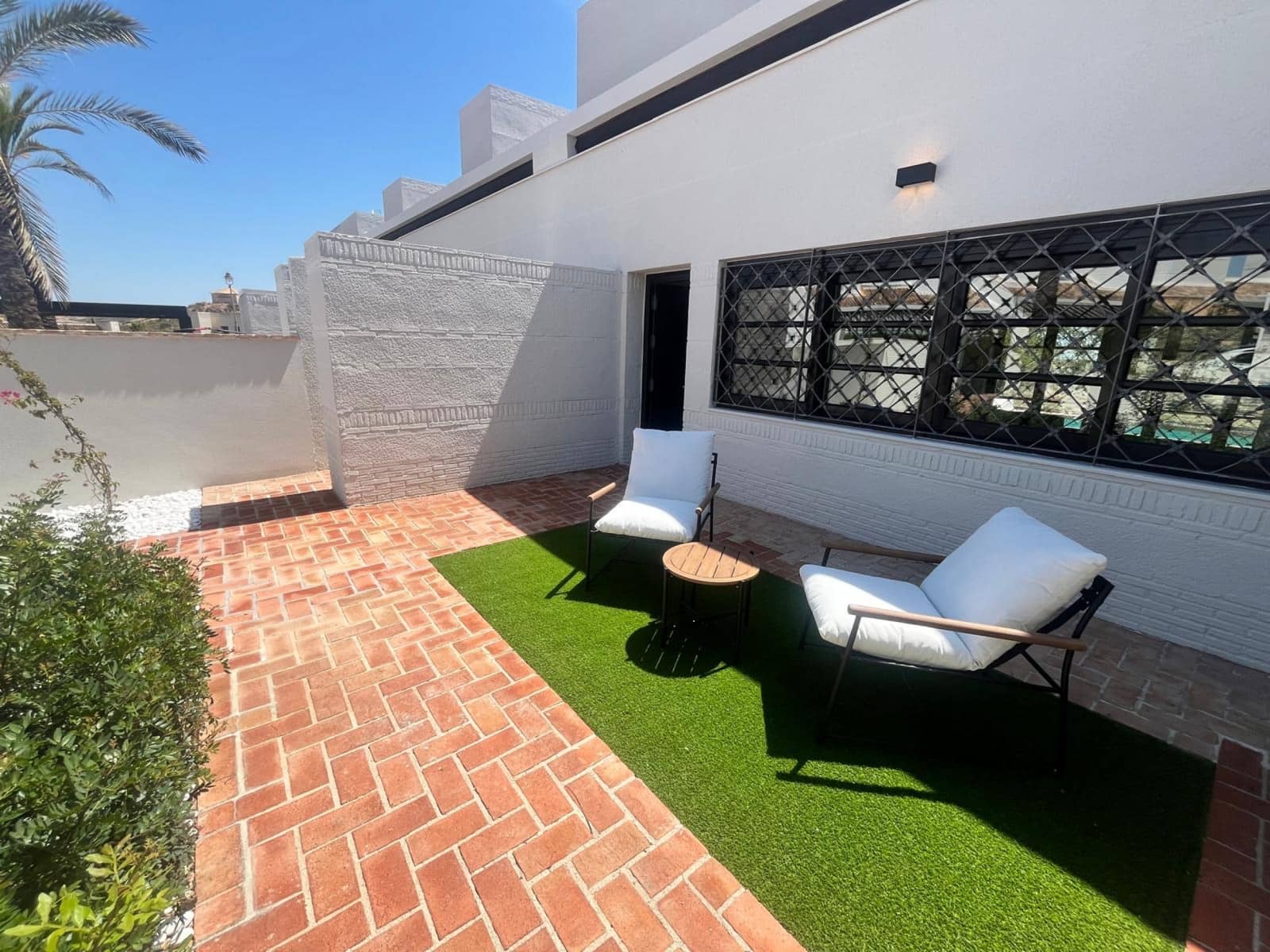 2 makuuhuone Huvila myytävänä paikassa Avileses mukana uima-altaan 
autotalli - 298 000 € (Ref: 8756895)