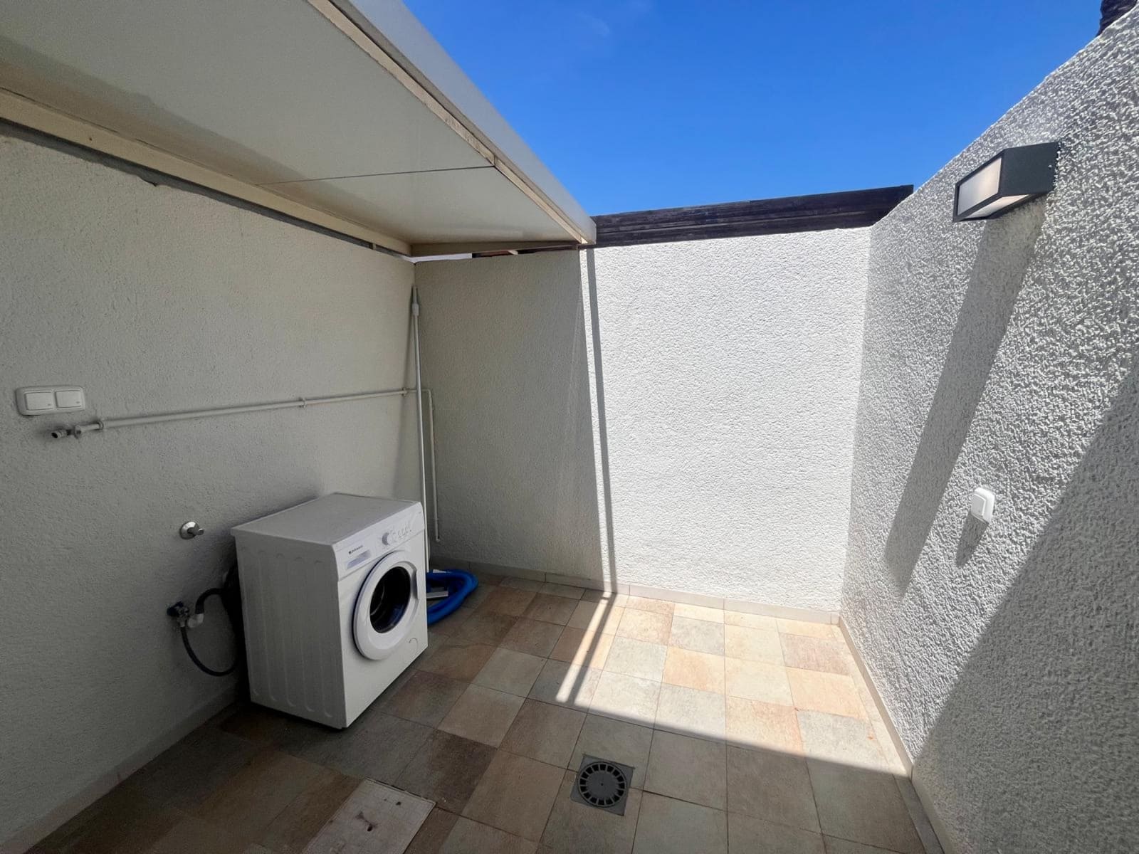 2 makuuhuone Huvila myytävänä paikassa Avileses mukana uima-altaan 
autotalli - 298 000 € (Ref: 8756895)