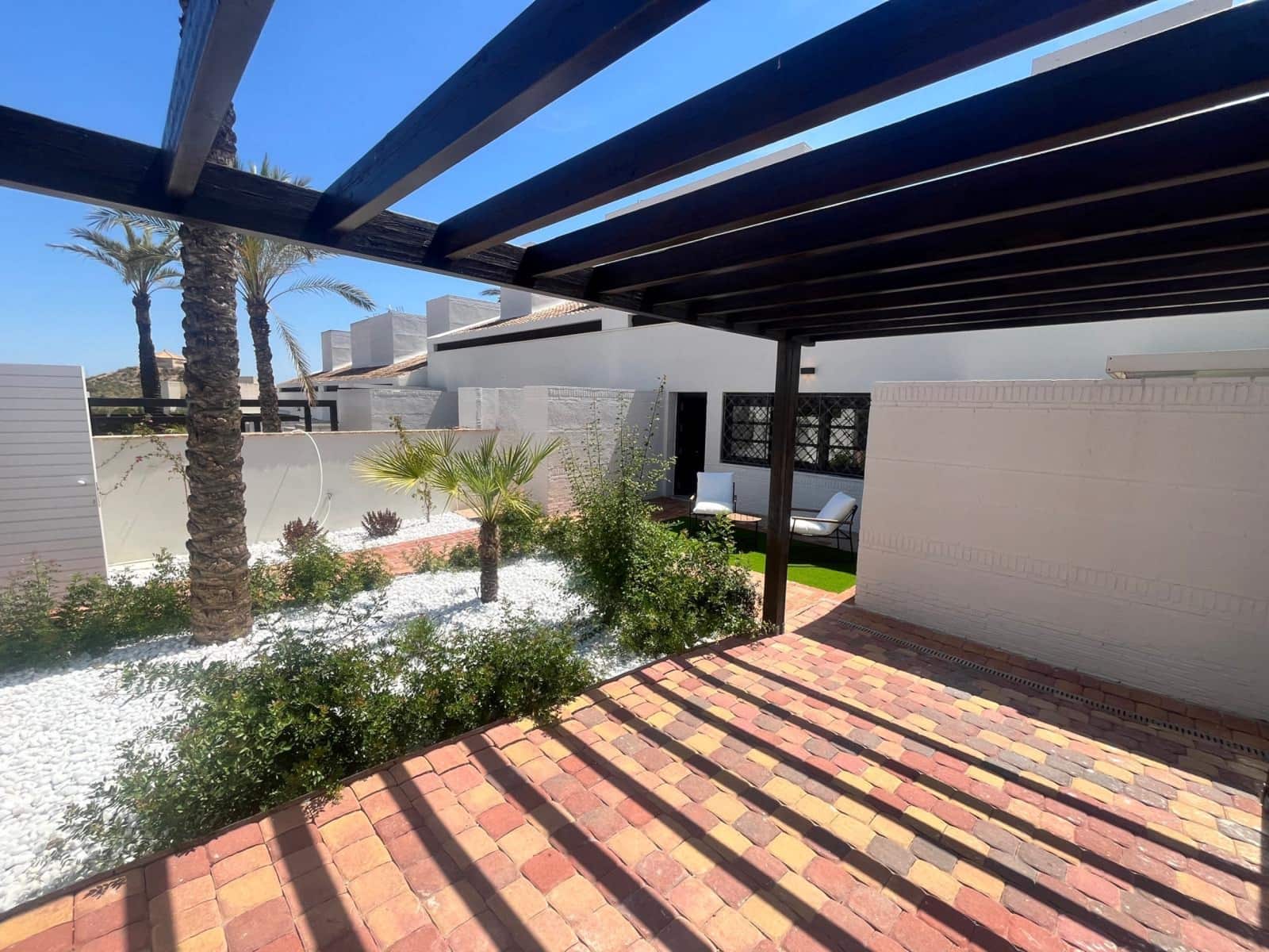 2 makuuhuone Huvila myytävänä paikassa Avileses mukana uima-altaan 
autotalli - 298 000 € (Ref: 8756895)