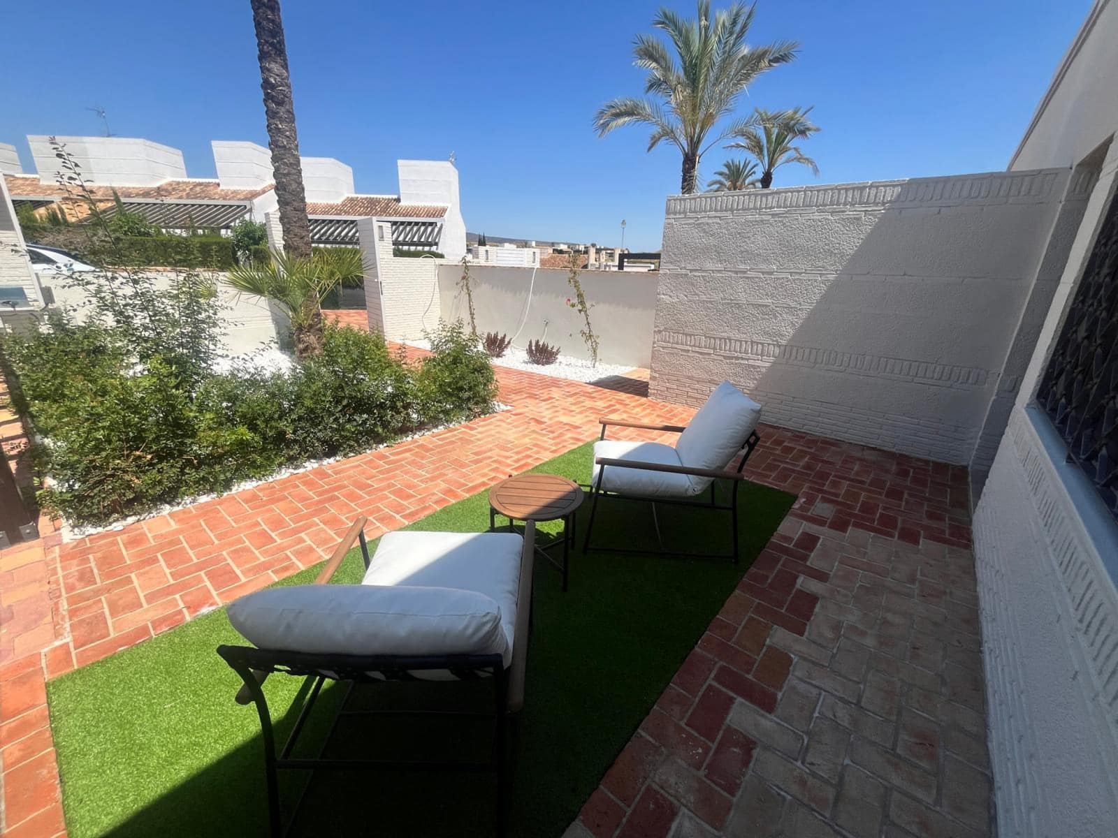 2 makuuhuone Huvila myytävänä paikassa Avileses mukana uima-altaan 
autotalli - 298 000 € (Ref: 8756895)