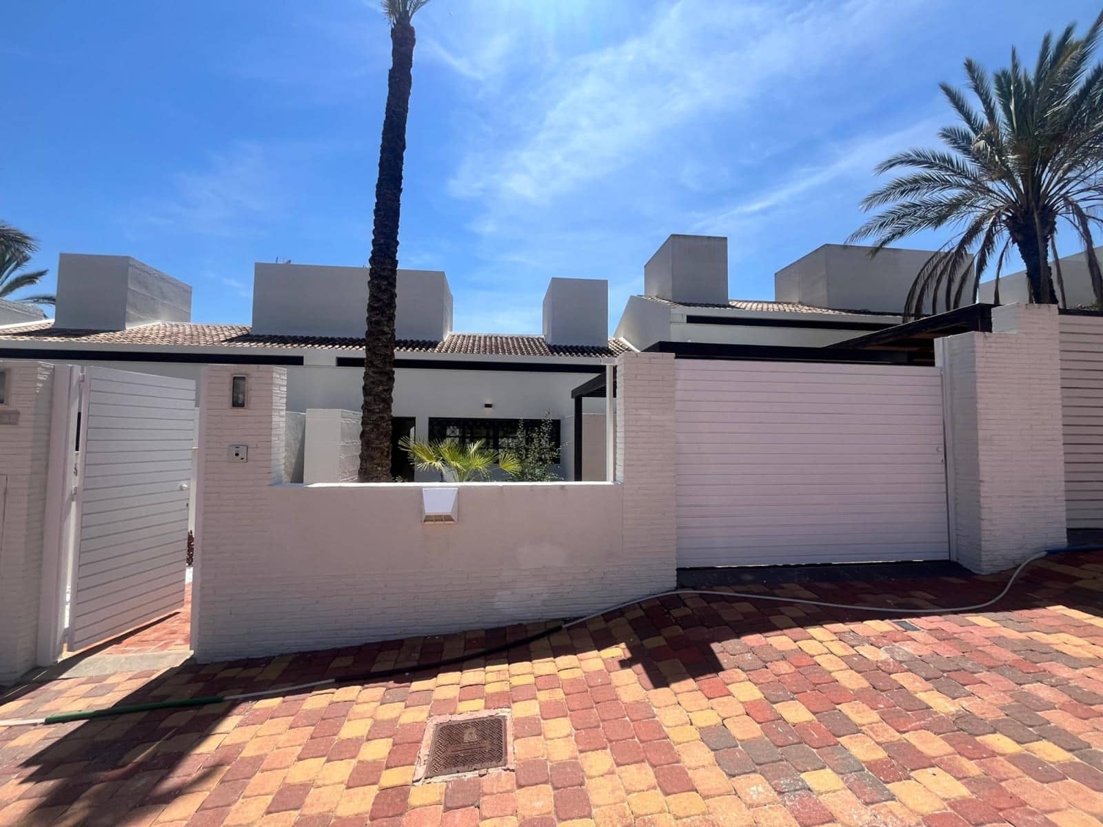 2 makuuhuone Huvila myytävänä paikassa Avileses mukana uima-altaan 
autotalli - 298 000 € (Ref: 8756895)