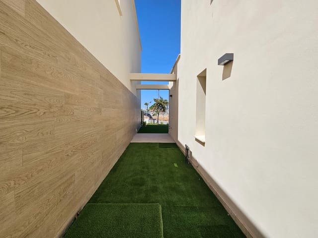 3 soveværelse Villa til salg i Torre-Pacheco med swimmingpool garage - € 499.900 (Ref: 8762462)