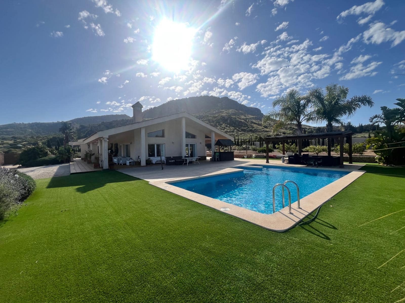 4 soveværelse Villa til salg i Rincon de San Gines med swimmingpool - € 1.650.000 (Ref: 8915895)