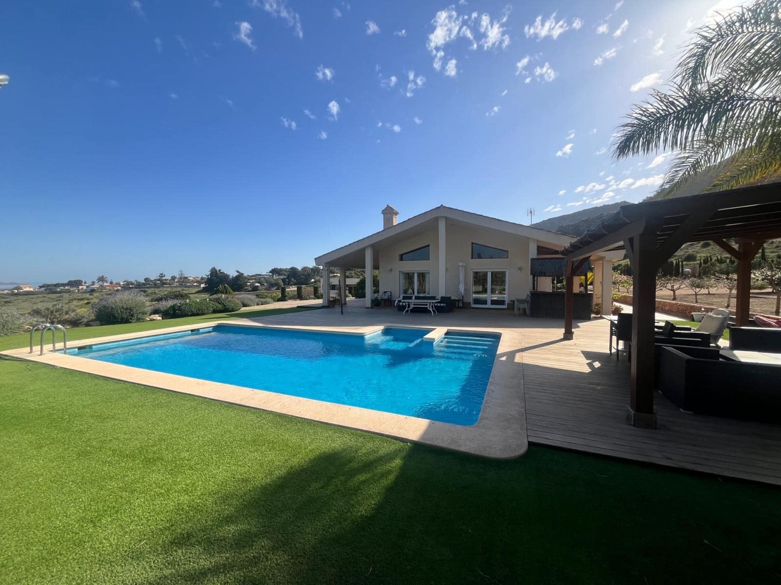 4 soveværelse Villa til salg i Rincon de San Gines med swimmingpool - € 1.650.000 (Ref: 8915895)