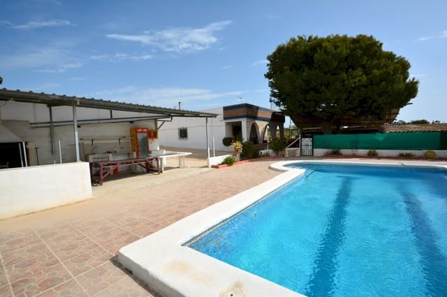 4 soverom Villa til salgs i El Raso, Guardamar del Segura med svømmebasseng - € 450 000 (Ref: 8969538)