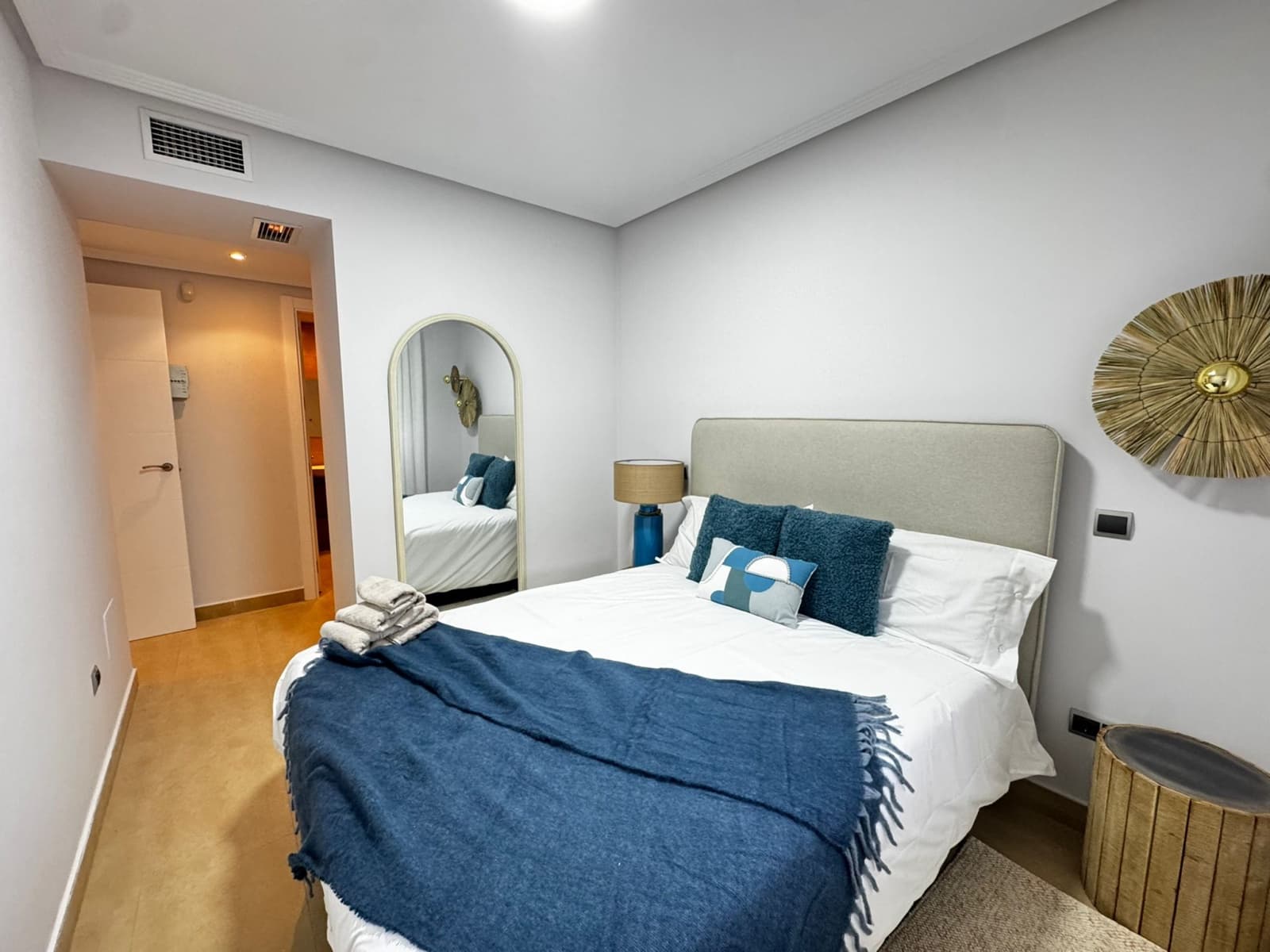 Apartamento de 2 habitaciones en Los Alcázares en venta con piscina - 130.800 € (Ref: 9000641)