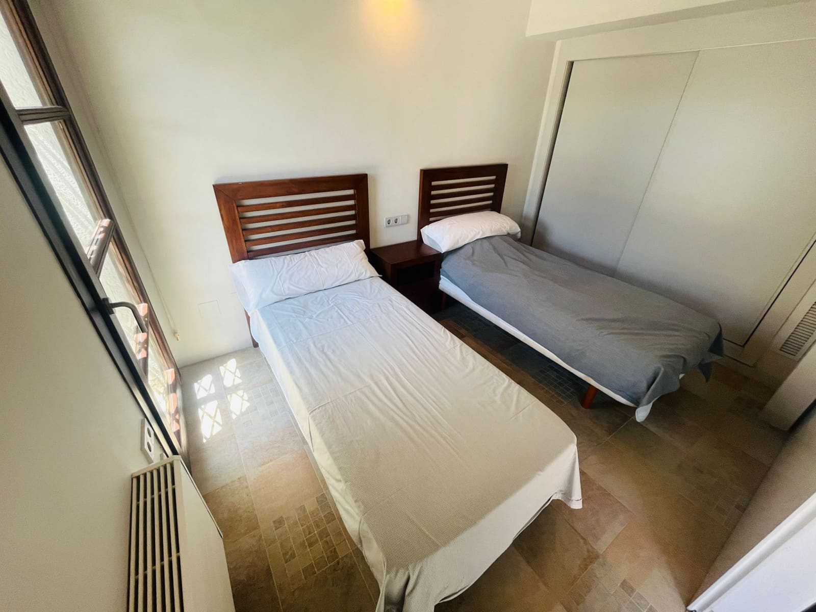 2 sypialnia Willa na sprzedaż w Avileses z basenem garażem - 290 000 € (Ref: 9126221)