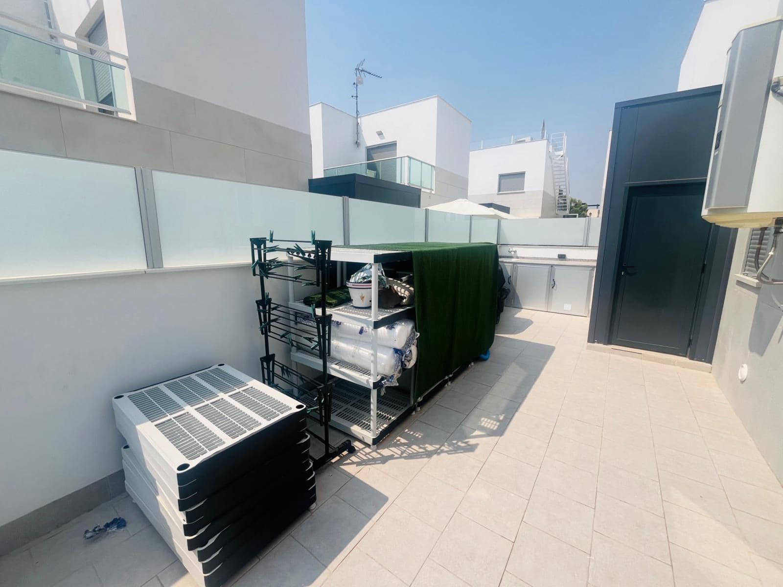 Chalet de 3 habitaciones en Los Alcázares en venta con piscina - 375.900 € (Ref: 9187736)